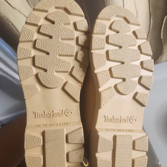 Timberland Boots - Picture 8 of 11